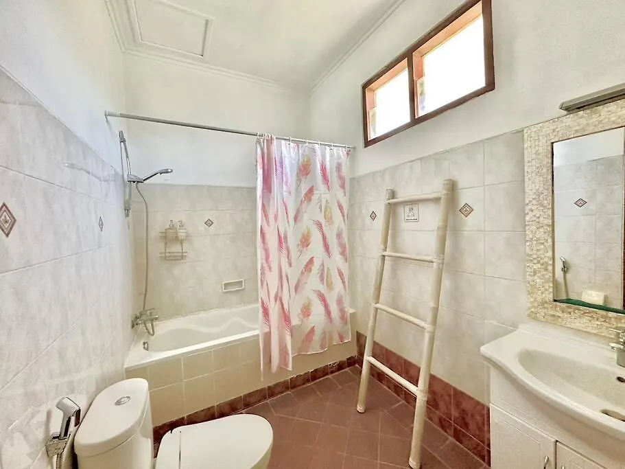 Kuta 5Br Private Villa Pool ,Near Airport,